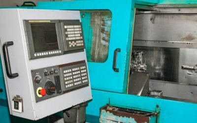 Industrial Panel PC for CNC Machines: Touch, Mounting and Connectivity