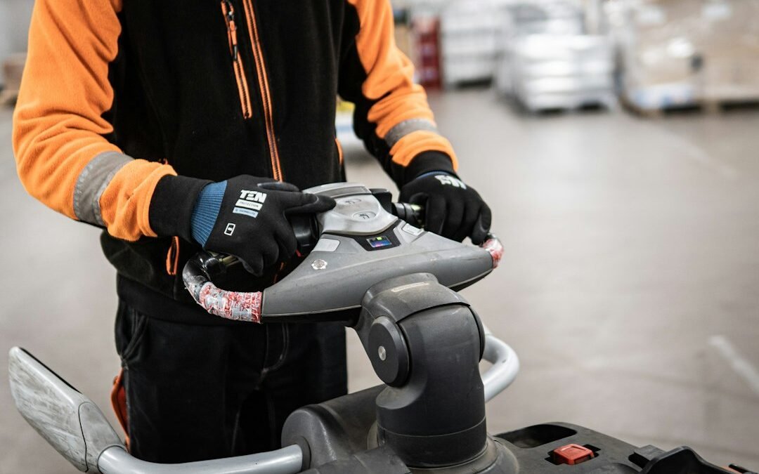Rugged Industrial Tablets for Warehouse Management: Scanning and Connectivity